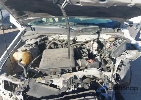 2011 Ford Escape Limited from USA, damaged, VIN 1FMCU0EG8BKB73159